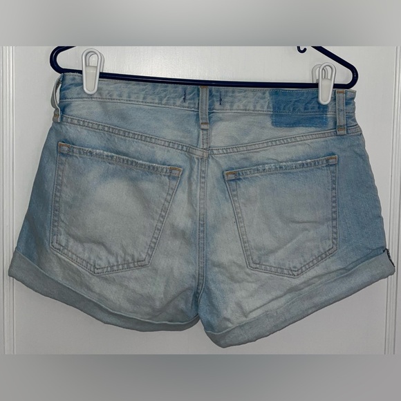 NWT - Abercrombie & Fitch Low Rise Boyfriend Short - Size: 4 - Picture 5 of 5